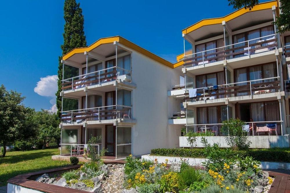 Hotel Slaven Селце Экстерьер фото